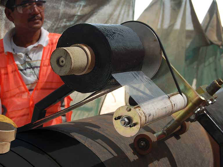 Hand operated wrapping machine image