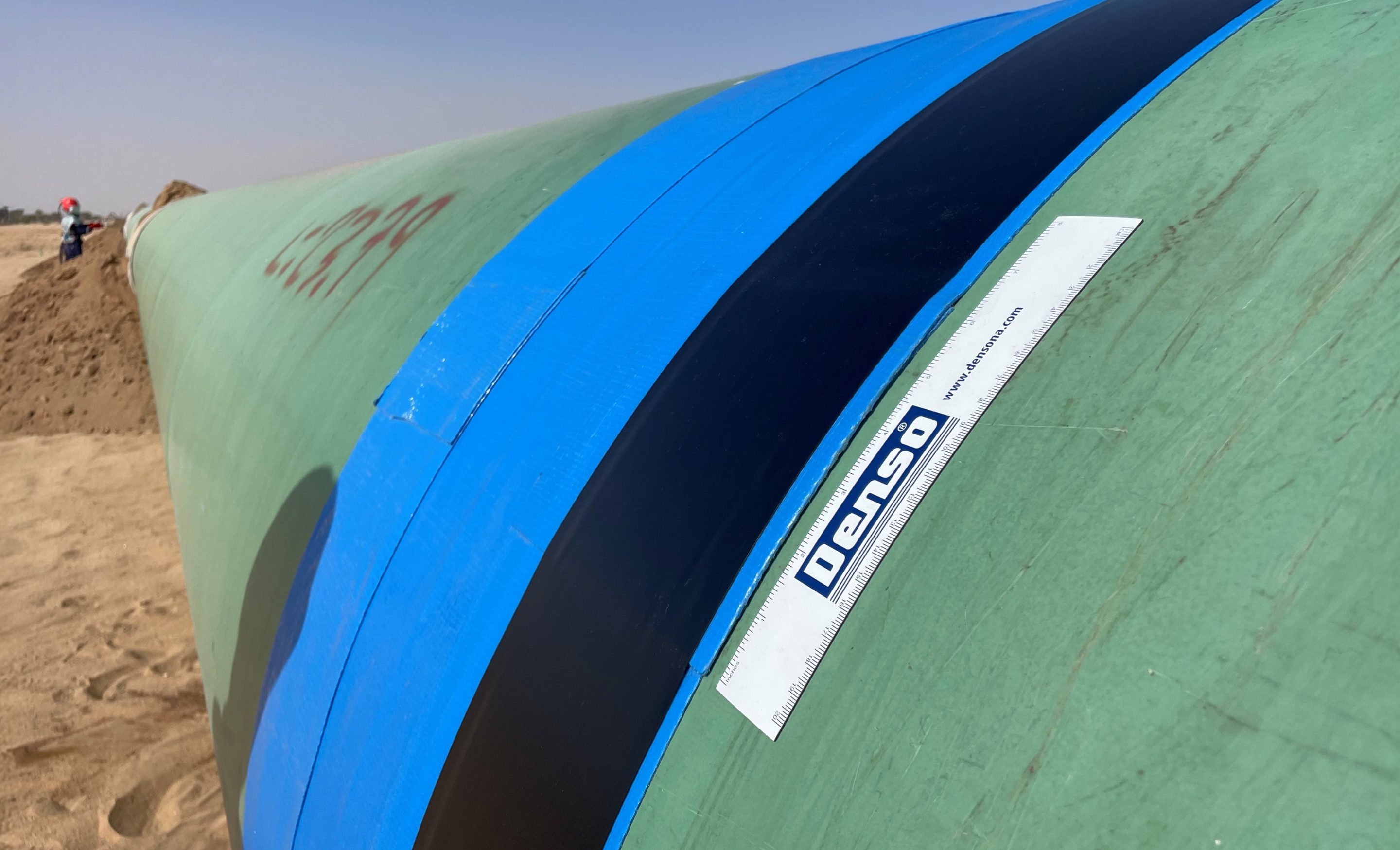 Large diameter (1422mm) 300km onshore pipeline in the GCC coated with Denso Viscotaq